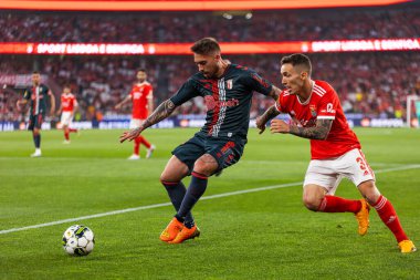 Andre Horta, Portekiz Ligi 2022 / 23 maçında Portekiz 'in Lisboa şehrinde oynayan SL Benfica ve SC Braga arasında Alejandro Grimaldo ile düello yaptı. (Maciej Rogowski)