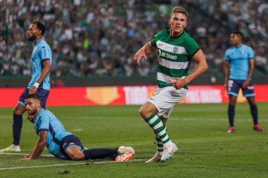 Viktor Gyokeres, Portekiz 'in Lizbon şehrinde Estadio Jose Alvalade' de oynayan Sporting CP ile FC Vizela arasında oynanan maçta 23 / 24 'lük bir gol attı. (Maciej Rogowski)