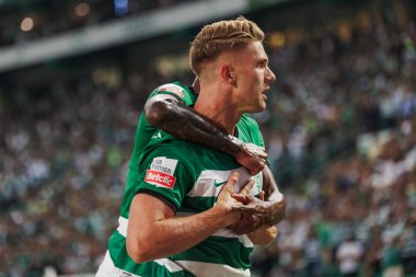 Viktor Gyokeres, Portekiz Liga CP ile Portekiz 'in Lizbon kenti Estadio Jose Alvalade' de FC Vizela arasında oynadığı 23 / 24 'lük maçta attığı ilk golü kutluyor. (Maciej Rogowski)