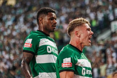 Viktor Gyokeres, Portekiz Liga CP ile Portekiz 'in Lizbon kenti Estadio Jose Alvalade' de FC Vizela arasında oynadığı 23 / 24 'lük maçta attığı ilk golü kutluyor. (Maciej Rogowski)
