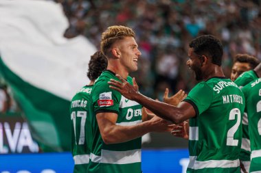 Viktor Gyokeres, Portekiz Liga CP ile Portekiz 'in Lizbon kenti Estadio Jose Alvalade' de oynayan FC Vizela arasında oynanan 23 / 24 'lük maçta attığı golü kutluyor. (Maciej Rogowski)