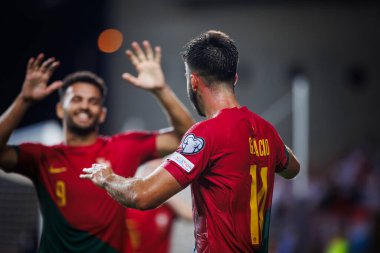 Goncalo Inacio, UEFA Euro 2024 eleme maçında Portekiz ve Lüksemburg milli takımları arasında Faro 'nun Estadio Algarve kentinde attığı golü kutlar. (Maciej Rogowski)