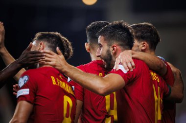 Portekiz 'in oyuncuları, Portekiz ve Lüksemburg milli takımları arasında oynanan UEFA Euro 2024 ön eleme maçında Goncalo Inacio' nun attığı ikinci golü kutluyorlar. (Maciej Rogowski)