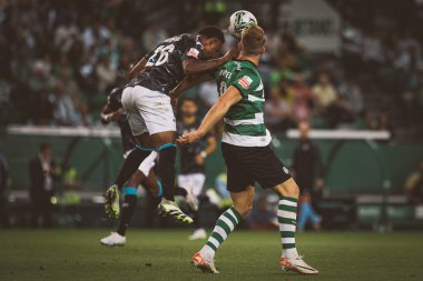 Jobson de Brito Gonzaga, Viktor Gyokeres Liga Portekiz 'de 23 / 24 Estadio Jose Alvalade, Lizbon, Portekiz' de Sporting CP ve Moreirense FC arasında oynanan maçta. (Maciej Rogowski)