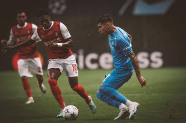 Mathias Olivera UEFA Şampiyonlar Ligi 2023 / 24 maçında Portekiz 'in Braga şehrinde Estadio Municipal de Braga' da SC Braga ve SSC Napoli arasında oynandı. (Maciej Rogowski)
