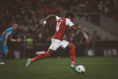 UEFA Şampiyonlar Ligi 2023 / 24 maçında Alvaro Djalo, Portekiz 'in Braga şehrinde Estadio Municipal de Braga' da SC Braga ve SSC Napoli arasında oynandı. (Maciej Rogowski)