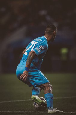 UEFA Şampiyonlar Ligi 2023 / 24 maçında Matteo Politano, Portekiz 'in Braga şehrinde Estadio Municipal de Braga' da SC Braga ve SSC Napoli arasında oynandı. (Maciej Rogowski)