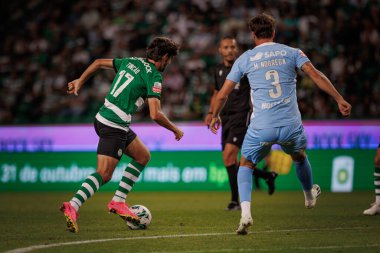 Francisco Trincao, Manuel Nobrega Liga Portekiz 'de 23 / 24 Estadio Jose Alvalade, Lizbon' da Sporting CP ve Rio Ave FC arasında oynanan maçta. (Maciej Rogowski)