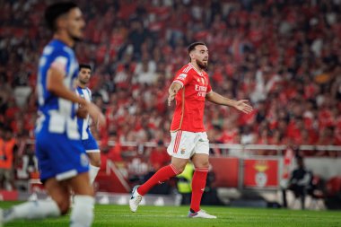 Lizbon 'daki Estadio Da Luz' da oynayan SL Benfica ile FC Porto arasında oynanan Liga Portekiz Betclic maçında Orkun Kokcu. (Maciej Rogowski)