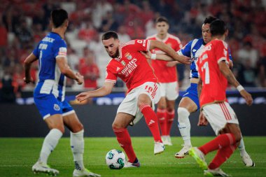 Orkun Kokcu, Pepe Liga Portekiz Betclic maçında SL Benfica ve FC Porto arasında Estadio Da Luz, Lizbon 'da oynandı. (Maciej Rogowski)