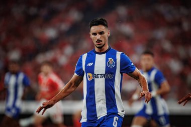 Liga Portugal Betclic maçında Stephen Eustaquio, Lizbon 'un Estadio Da Luz şehrinde SL Benfica ile FC Porto arasında 23 / 24 maç oynadı. (Maciej Rogowski)