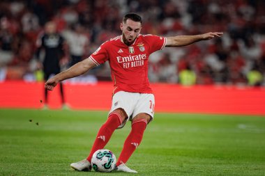 Lizbon 'daki Estadio Da Luz' da oynayan SL Benfica ile FC Porto arasında oynanan Liga Portekiz Betclic maçında Orkun Kokcu. (Maciej Rogowski)