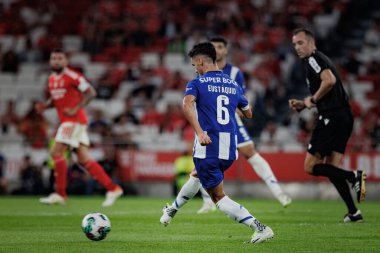 Liga Portugal Betclic maçında Stephen Eustaquio, Lizbon 'un Estadio Da Luz şehrinde SL Benfica ile FC Porto arasında 23 / 24 maç oynadı. (Maciej Rogowski)