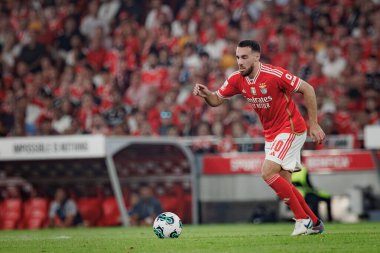 Lizbon 'daki Estadio Da Luz' da oynayan SL Benfica ile FC Porto arasında oynanan Liga Portekiz Betclic maçında Orkun Kokcu. (Maciej Rogowski)