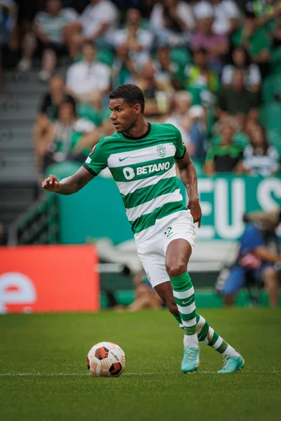 Matheus Reis, UEFA Avrupa Ligi sırasında Portekiz 'deki Estadio Jose Alvalade' de Sporting CP ve Atalanta BC arasında oynanan 23 / 24 maçında. (Maciej Rogowski)