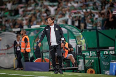 Daniel Ramos, Liga Portekiz Betclic maçında Arouca 'nın koçu. 23 / 24 Estadio Jose Alvalade, Lizbon, Portekiz' de Sporting CP ve FC Arouca arasında. (Maciej Rogowski)