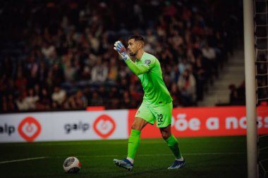 Portekiz ve Slovakya milli takımları arasında Estadio do Dragao, Porto 'da oynanan UEFA Euro 2024 ön eleme maçında Diogo Costa. (Maciej Rogowski)