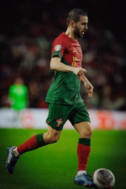 UEFA Euro 2024 eleme maçında Portekiz ve Slovakya milli takımları arasında Estadio do Dragao, Porto 'da oynanan Bernardo Silva. (Maciej Rogowski)
