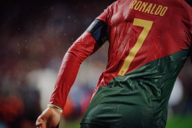 UEFA Euro 2024 eleme maçı sırasında Portekiz ve Slovakya milli takımları arasında Estadio do Dragao, Porto 'da oynanan Cristiano Ronaldo. (Maciej Rogowski)