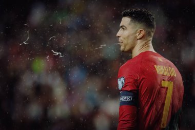UEFA Euro 2024 eleme maçı sırasında Portekiz ve Slovakya milli takımları arasında Estadio do Dragao, Porto 'da oynanan Cristiano Ronaldo. (Maciej Rogowski)