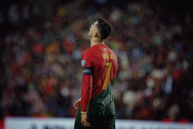 UEFA Euro 2024 eleme maçı sırasında Portekiz ve Slovakya milli takımları arasında Estadio do Dragao, Porto 'da oynanan Cristiano Ronaldo. (Maciej Rogowski)