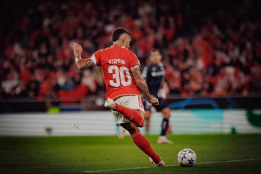 Nicolas Otamendi UEFA Şampiyonlar Ligi 'nde SL Benfica ile Real Sociedad arasında oynanan 23 / 24 maçında Estadio Da Luz, Lizbon, Portekiz' de. (Maciej Rogowski)
