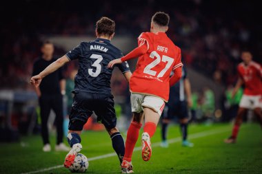 Aihen Munoz, Rafael Silva UEFA Şampiyonlar Ligi sırasında SL Benfica ile Real Sociedad arasında oynanan maçta Estadio Da Luz, Lizbon, Portekiz 'de. (Maciej Rogowski)