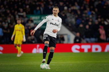 UEFA Avrupa Konferans Ligi sırasında Artur Jedrzejczyk Aston Villa FC ve Legia Warszawa arasında Birmingham, Villa Park, İngiltere 'de oynanan 23 / 24 karşılaşmasında. (Maciej Rogowski)