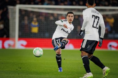 Josue Pesqueira, UEFA Avrupa Konferans Ligi 'nde Aston Villa FC ile Legia Warszawa arasında oynanan 23 / 24' lük maç sırasında Birmingham, İngiltere 'de Villa Park' ta oynandı. (Maciej Rogowski)
