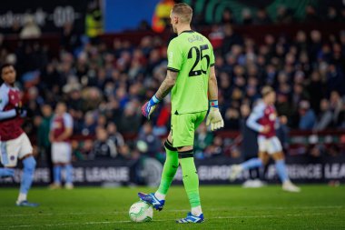 Robin Olsen UEFA Avrupa Konferans Ligi 'nde Aston Villa FC ile Legia Warszawa arasında oynanan maçta Birmingham, Villa Park' ta oynadı. (Maciej Rogowski)