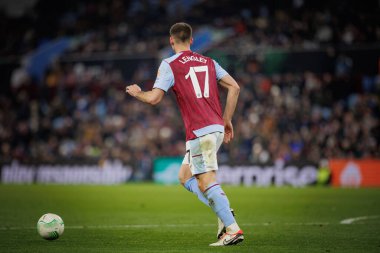 Clement Lenglet UEFA Avrupa Konferans Ligi 'nde Aston Villa FC ile Legia Warszawa arasında oynanan maçta Birmingham, Villa Park' ta oynandı. (Maciej Rogowski)