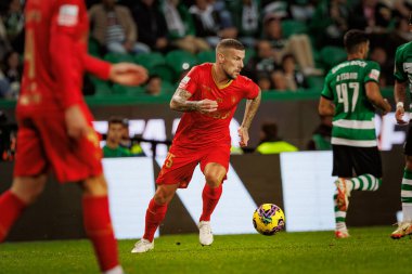 Portekiz Ligi maçında Pedro Tiba ile Portekiz Süper Ligi 'nde Gil Vicente FC, Estadio Jose Alvalade, Lizbon, Portekiz arasında 23 / 24 maç vardı. (Maciej Rogowski)