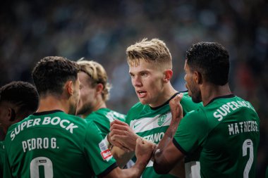 Viktor Gyokeres, Liga Portekiz 'de Sporting CP ile FC Porto, Estadio Jose Alvalade, Lizbon, Portekiz arasında oynanan 23 / 24' lük maçta attığı golü kutluyor. (Maciej Rogowski)