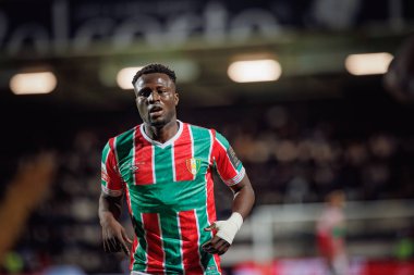 Liga Portekiz maçında Regis Ndo SC Farense ile CF Estrela Amadora, Estadio de Sao Luis, Faro, Portekiz arasında 23 / 24 maç oynadı. (Maciej Rogowski)