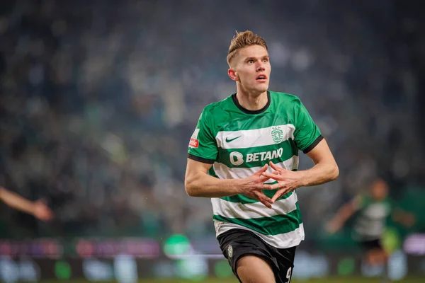 Viktor Gyokeres, Liga Portekiz 'de Sporting CP ile FC Porto, Estadio Jose Alvalade, Lizbon, Portekiz arasında oynanan 23 / 24' lük maçta attığı golü kutluyor. (Maciej Rogowski)