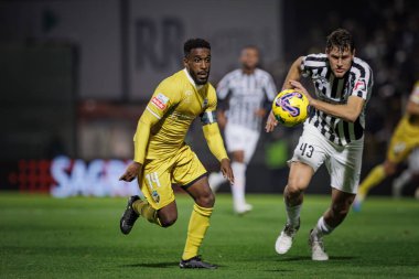 Portimonense SC ile Portimonense SC Farense arasında oynanan Liga Portekiz maçında Fabricio Isidoro, Portimao, Portekiz 'de Estadio Municipal de Portimao' da oynandı. (Maciej Rogowski)