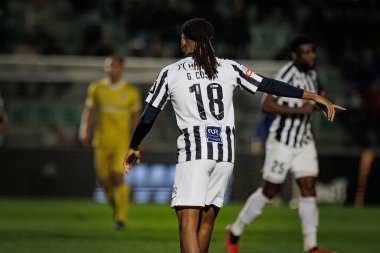 Portekiz 'in Portimonense SC ile Portekiz' in Portimao şehrinde bulunan Estadio Municipal de Portimao 'daki SC Farense arasında oynanan Liga Portekiz maçında Goncalo Costa. (Maciej Rogowski)