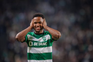 Geny Catamo, Liga Portugal 'ın Casa Pia AC, Estadio Jose Alvalade, Lizbon, Portekiz maçında attığı 23 / 24' lük golü kutluyor. (Maciej Rogowski)