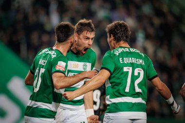 Sebastian Coates, Liga Portugal maçında attığı 23 / 24 'lük golle Sporting CP ve Casa Pia AC, Estadio Jose Alvalade, Lizbon, Portekiz maçını kutluyor. (Maciej Rogowski)