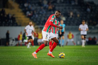 Liga Portekiz maçında Johnstone Omurwa, Estadio Dom Afonso Henriques, Guimaraes, Portekiz 'de Vitoria Sport Clube ile CF Estrela Amadora arasında 23 / 24 maç oynadı. (Maciej Rogowski)