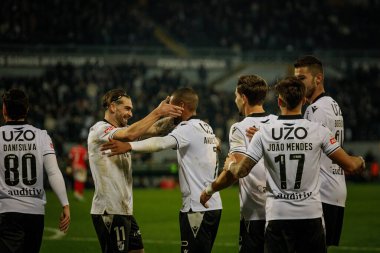 Liga Portekiz maçında Andre Silva, Jota Silva, Vitoria Spor Kulübü ve CF Estrela Amadora arasında Estadio Dom Afonso Henriques, Guimaraes, Portekiz 'de oynanan maçta. (Maciej Rogowski)