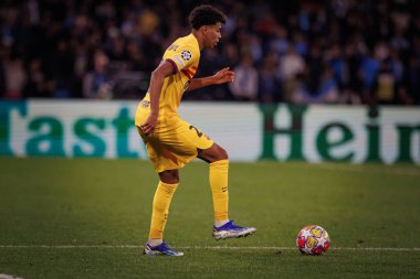 Lamine Yamal, UEFA Şampiyonlar Ligi 'nde SSC Napoli ile FC Barcelona arasında oynanan 23 / 24 maçında Stadio Diego Armando Maradona, Napoli, İtalya. (Maciej Rogowski)