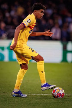 Lamine Yamal, UEFA Şampiyonlar Ligi 'nde SSC Napoli ile FC Barcelona arasında oynanan 23 / 24 maçında Stadio Diego Armando Maradona, Napoli, İtalya. (Maciej Rogowski)