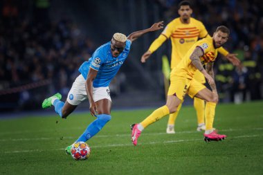 Viktor Osimhen UEFA Şampiyonlar Ligi sırasında SSC Napoli ile FC Barcelona arasında oynanan 23 / 24 Stadyum Diego Armando Maradona, Napoli, İtalya. (Maciej Rogowski)