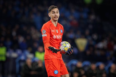 Alex Meret UEFA Şampiyonlar Ligi 'nde SSC Napoli ile FC Barcelona arasında oynanan 23 / 24 maçında Stadio Diego Armando Maradona, Napoli, İtalya. (Maciej Rogowski)