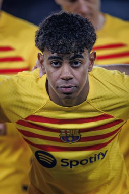 Lamine Yamal, UEFA Şampiyonlar Ligi 'nde SSC Napoli ile FC Barcelona arasında oynanan 23 / 24 maçında Stadio Diego Armando Maradona, Napoli, İtalya. (Maciej Rogowski)