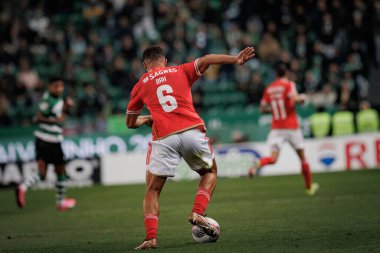 Portekiz 'in başkenti Lizbon' da Estadio Jose Alvalade 'de Sporting CP ve SL Benfica arasında oynanan Taca de Portugal maçında Alexander Bah. (Maciej Rogowski)