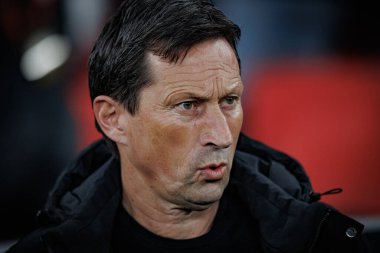 Roger Schmidt UEFA Avrupa Ligi sırasında SL Benfica ile Rangers FC arasında oynanan maçta Estadio Da Luz, Lizbon, Portekiz 'de oynandı. (Maciej Rogowski)