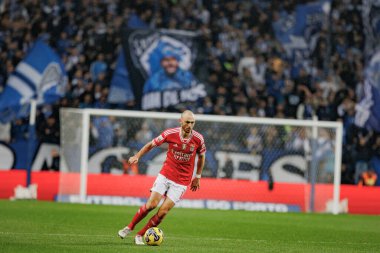 Fredrik Aursnes, Portekiz 'deki Estadio Do Dragao' da FC Porto ile SL Benfica arasında oynanan Liga Portekiz maçı sırasında. (Maciej Rogowski)