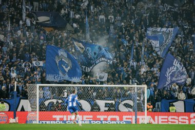 Portekiz 'de Estadio Do Dragao' da FC Porto ve SL Benfica arasında oynanan Liga Portekiz maçı sırasında X. (Maciej Rogowski)